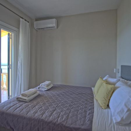 Beachfront Villa Seasun By Posarellivillas Agios Spyridon  Buitenkant foto