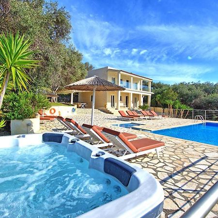 Beachfront Villa Seasun By Posarellivillas Agios Spyridon  Buitenkant foto
