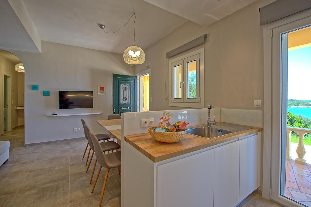 Beachfront Villa Seasun By Posarellivillas Agios Spyridon  Buitenkant foto