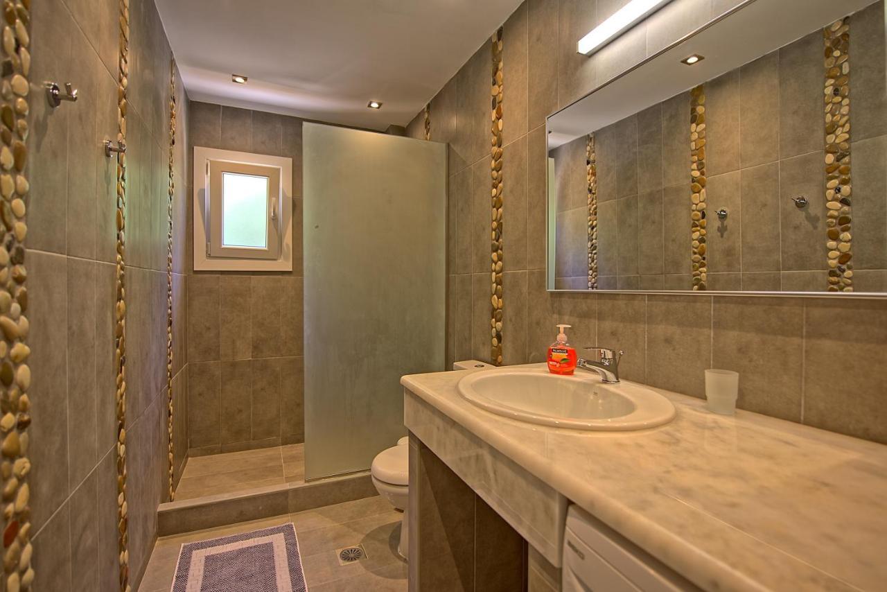 Beachfront Villa Seasun By Posarellivillas Agios Spyridon  Buitenkant foto