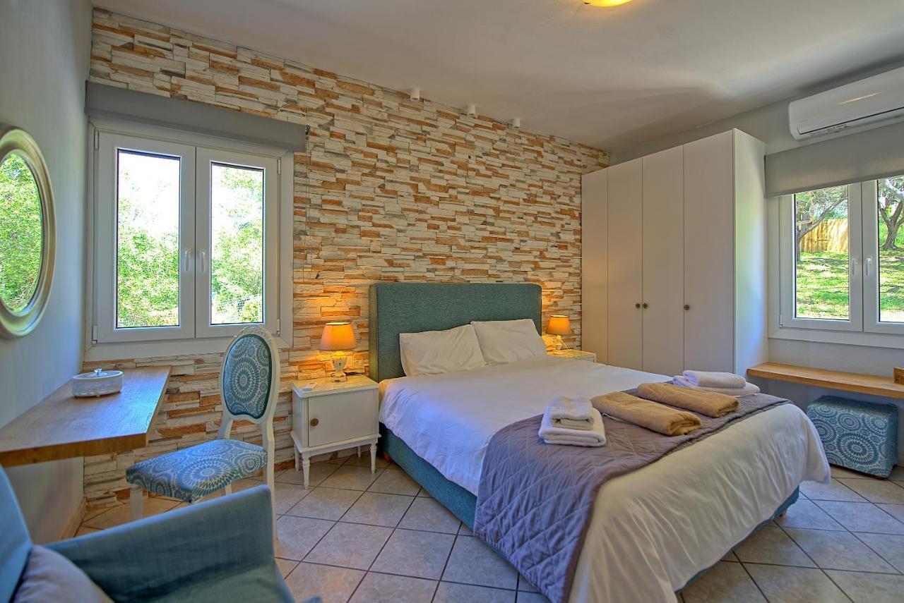 Beachfront Villa Seasun By Posarellivillas Agios Spyridon  Buitenkant foto