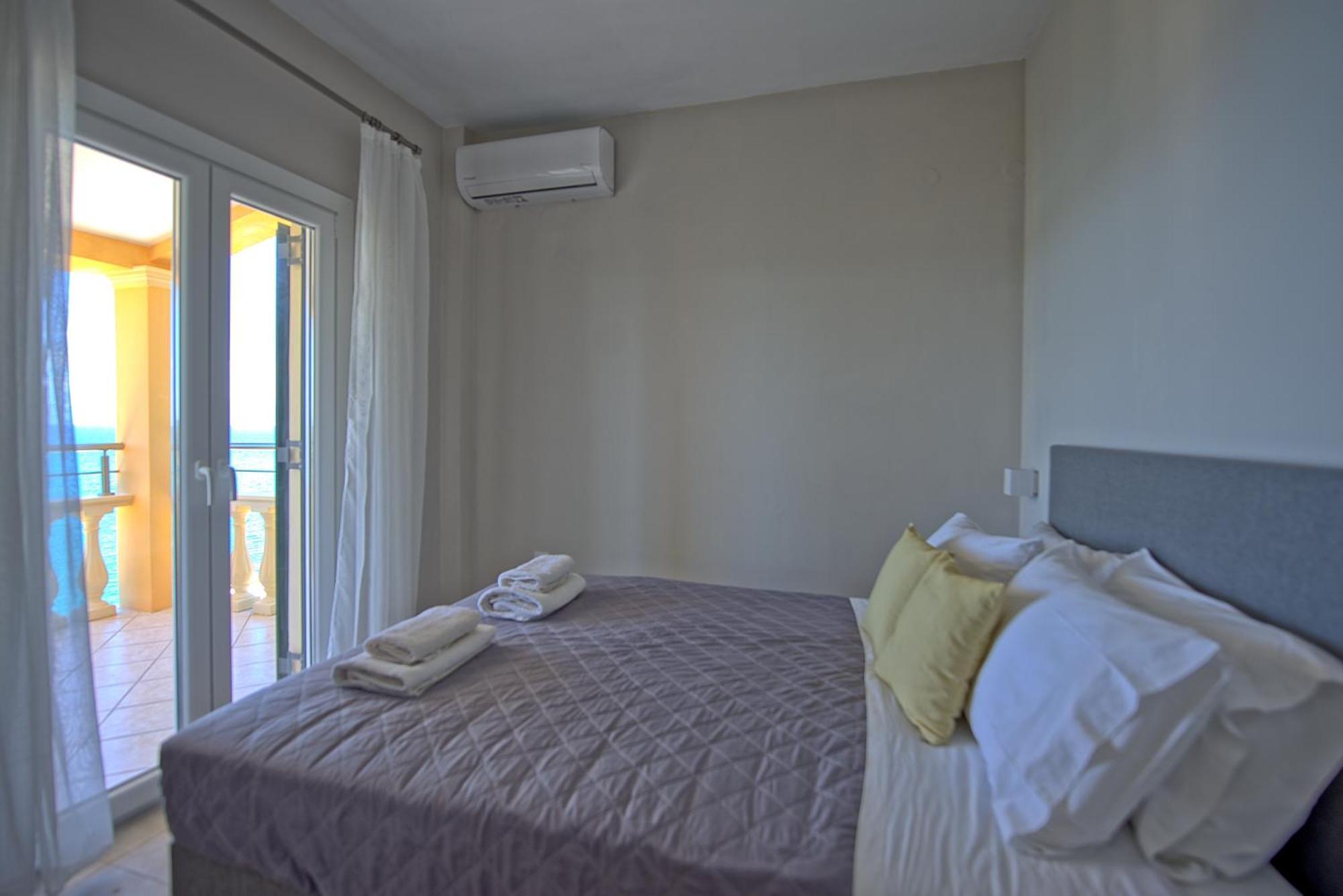Beachfront Villa Seasun By Posarellivillas Agios Spyridon  Buitenkant foto
