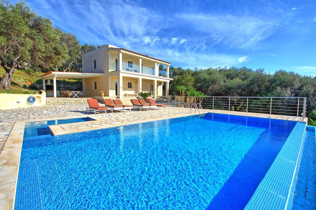 Beachfront Villa Seasun By Posarellivillas Agios Spyridon  Buitenkant foto
