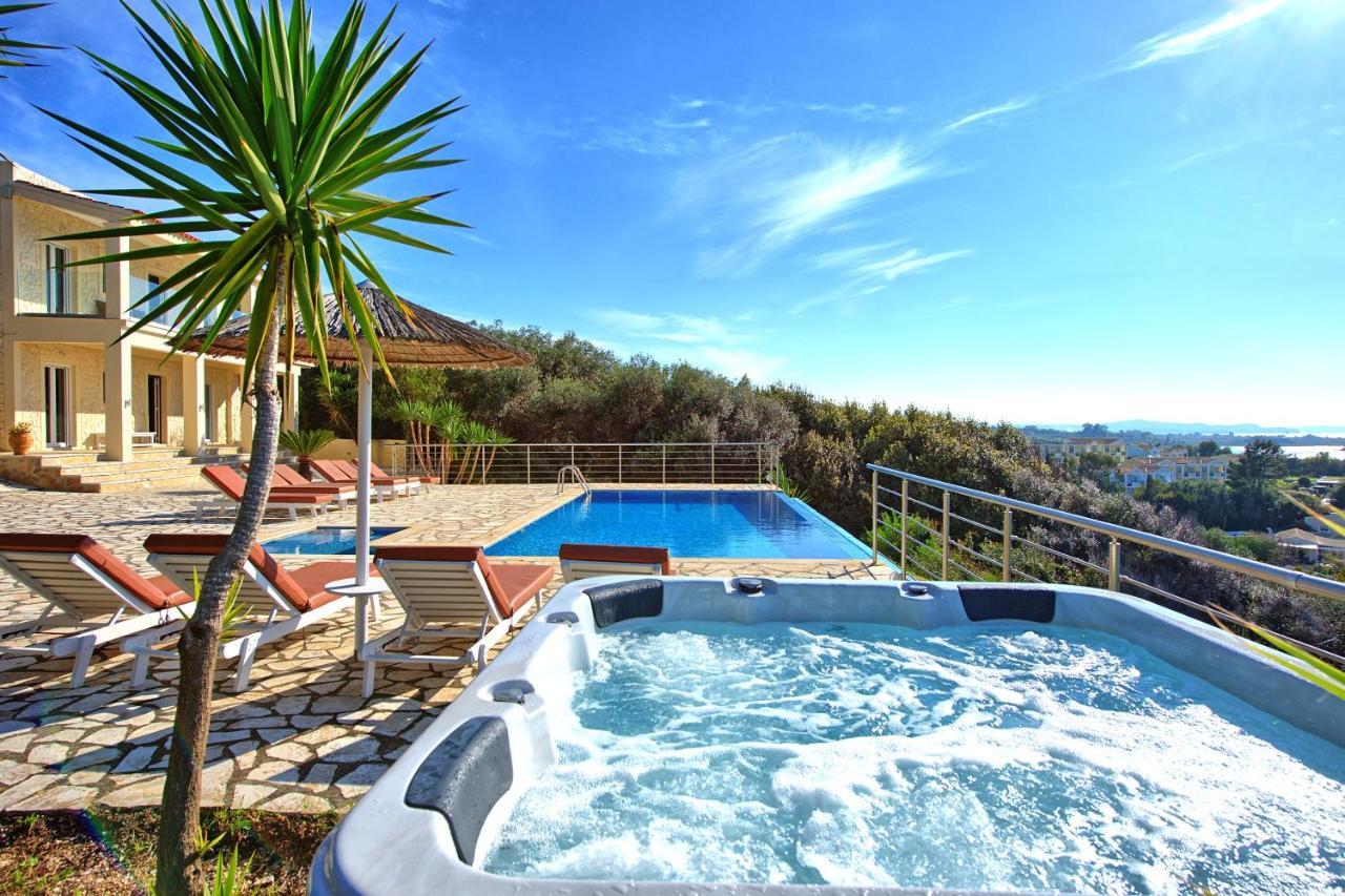 Beachfront Villa Seasun By Posarellivillas Agios Spyridon  Buitenkant foto