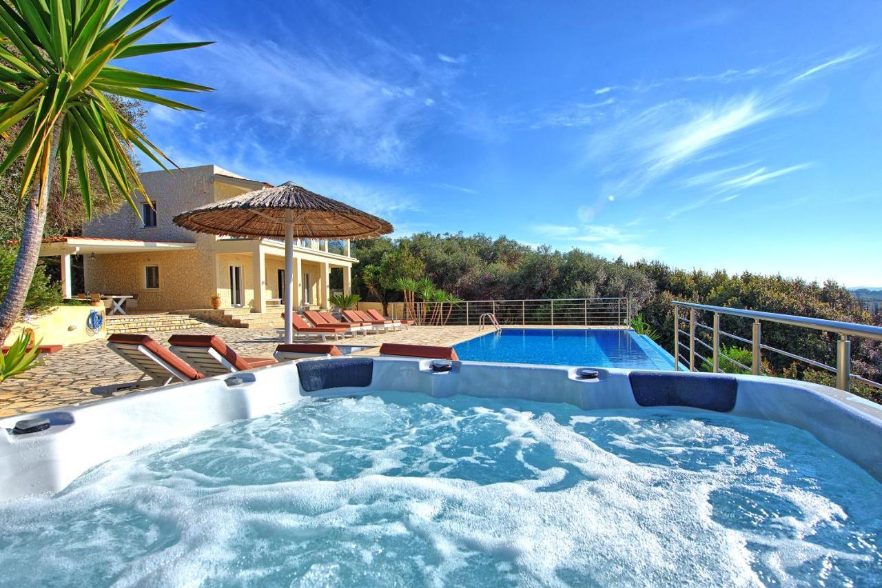 Beachfront Villa Seasun By Posarellivillas Agios Spyridon  Buitenkant foto