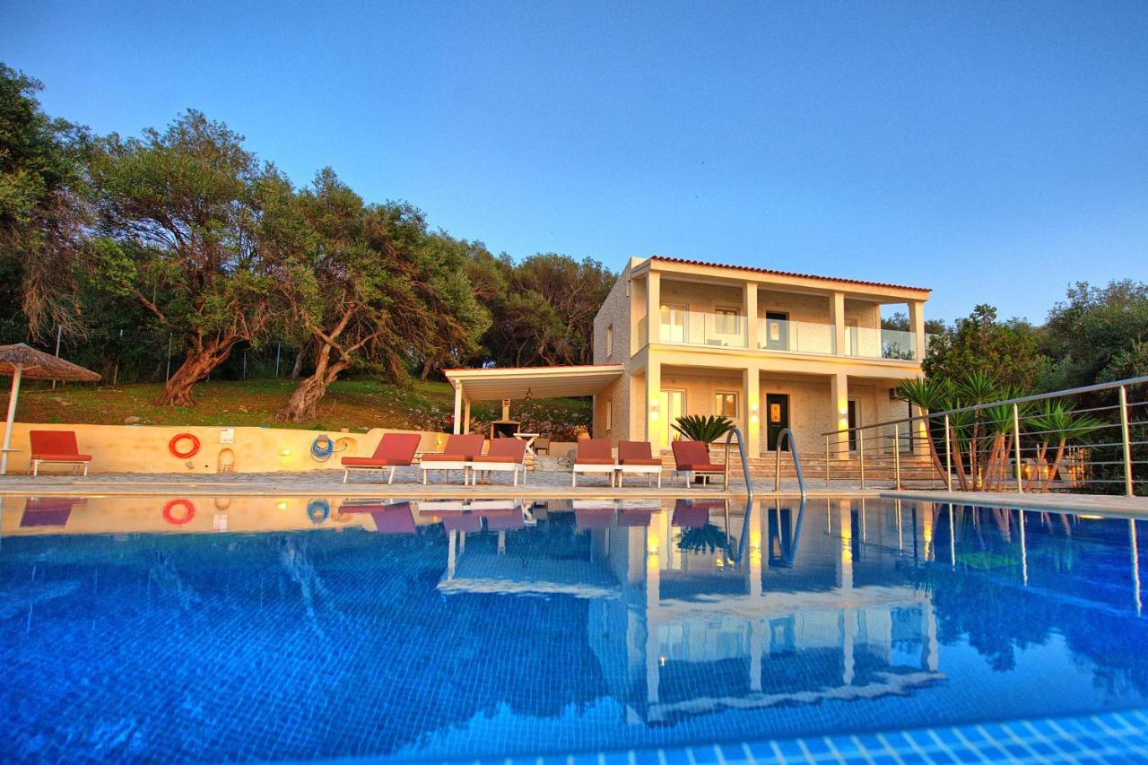 Beachfront Villa Seasun By Posarellivillas Agios Spyridon  Buitenkant foto