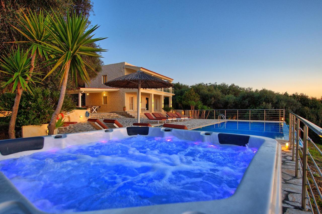 Beachfront Villa Seasun By Posarellivillas Agios Spyridon  Buitenkant foto