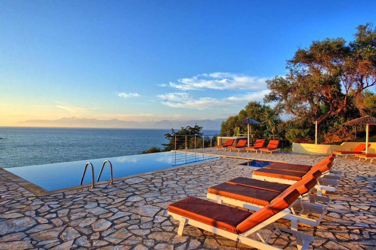 Beachfront Villa Seasun By Posarellivillas Agios Spyridon  Buitenkant foto