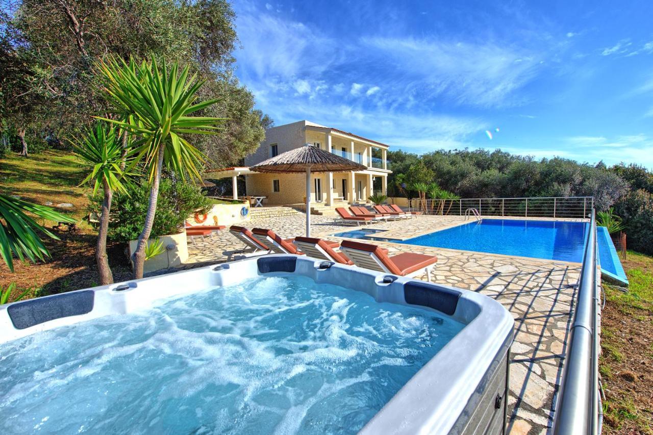 Beachfront Villa Seasun By Posarellivillas Agios Spyridon  Buitenkant foto