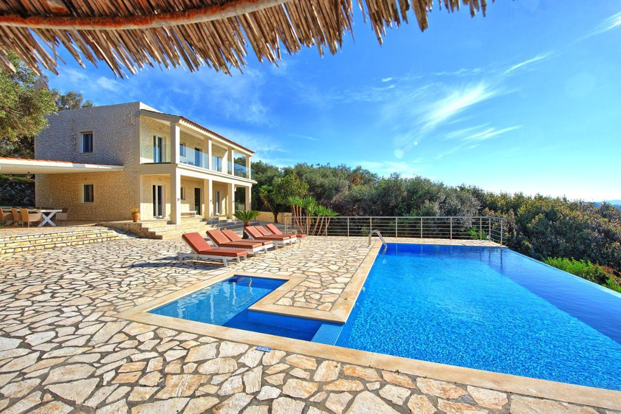 Beachfront Villa Seasun By Posarellivillas Agios Spyridon  Buitenkant foto